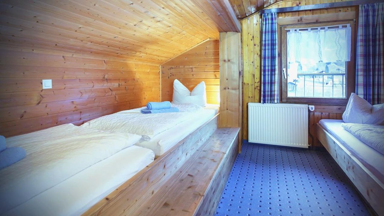 FW 10-12/1 I Schlafzimmer FW 10-12/1 I Schlafzimmer